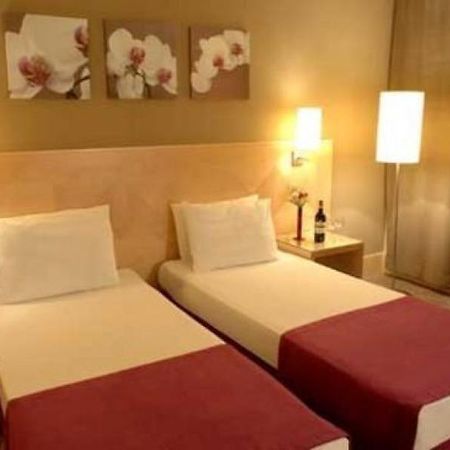 Riva Club - N Hotel أوكورجالر المظهر الخارجي الصورة
