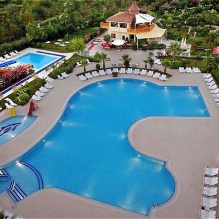 Riva Club - N Hotel أوكورجالر المظهر الخارجي الصورة